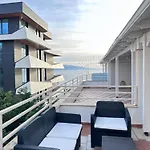 Heaven Penthouse Sea View Lejlighed *
