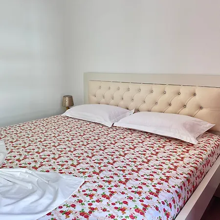 Heaven Penthouse Sea View Sarandë